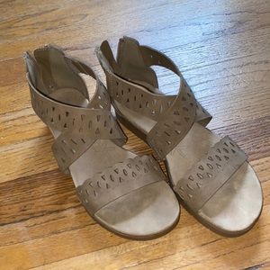 Baretraps sandals